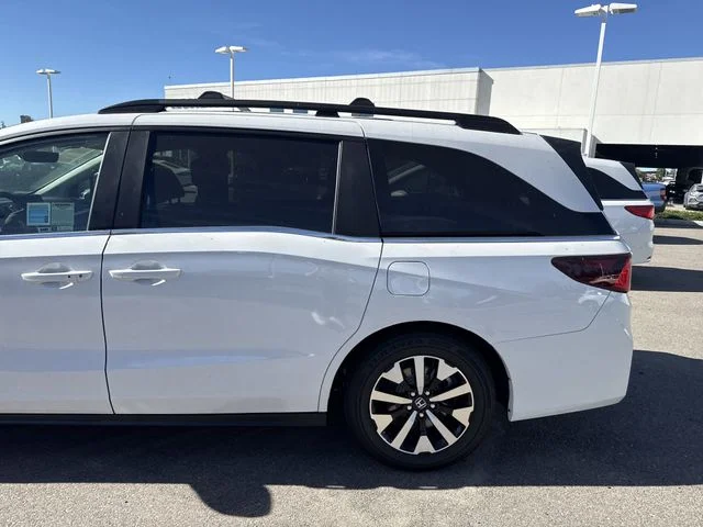 2026 Honda Odyssey EX-L - Photo 3
