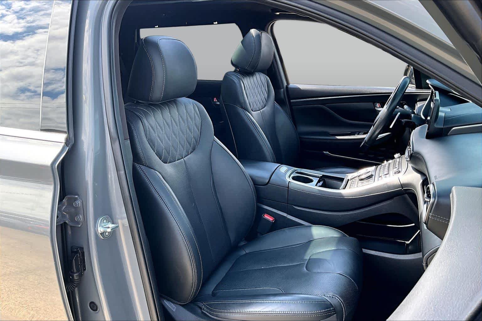 Used 2023 Hampton Gray Hyundai Calligraphy image 9