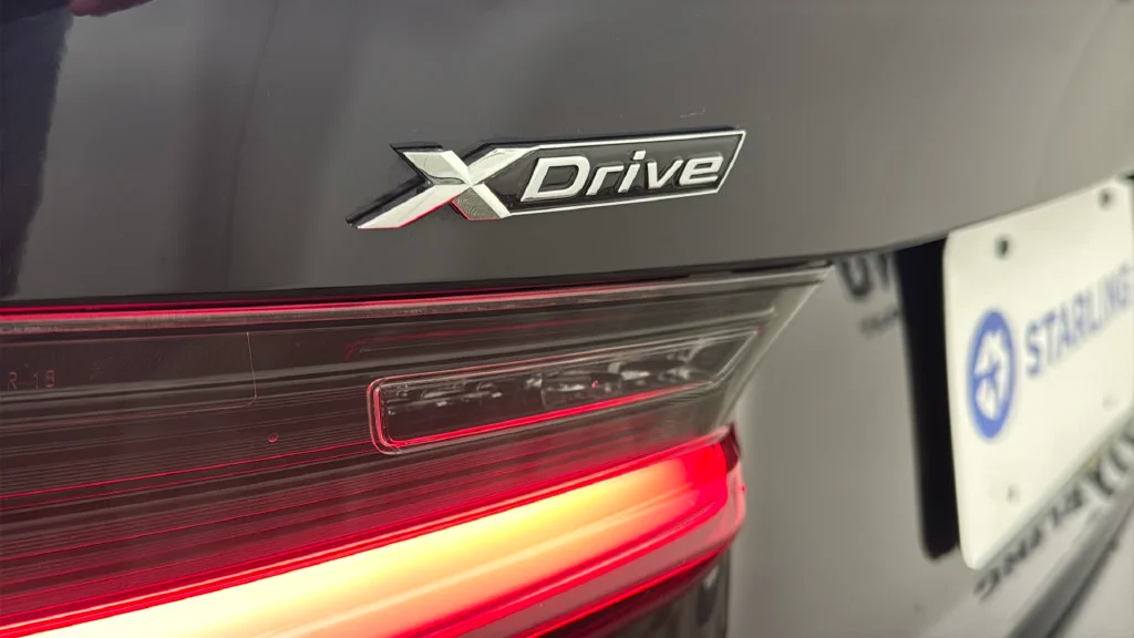 2024 BMW 3 Series 330e - Photo 38