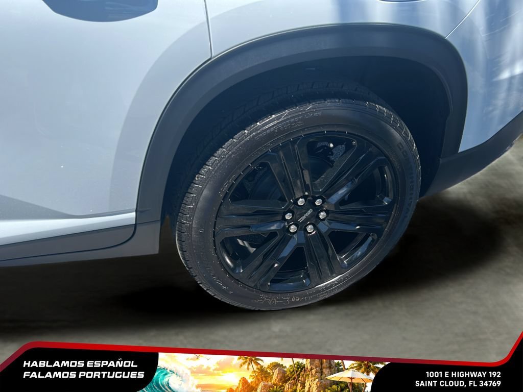 New 2026 Glacier White Tricoat GMC Elevation image 37