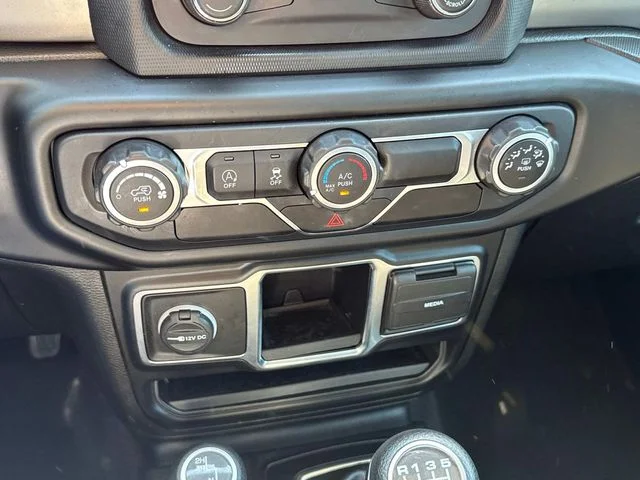 Used 2020 Blue Jeep Sport image 31