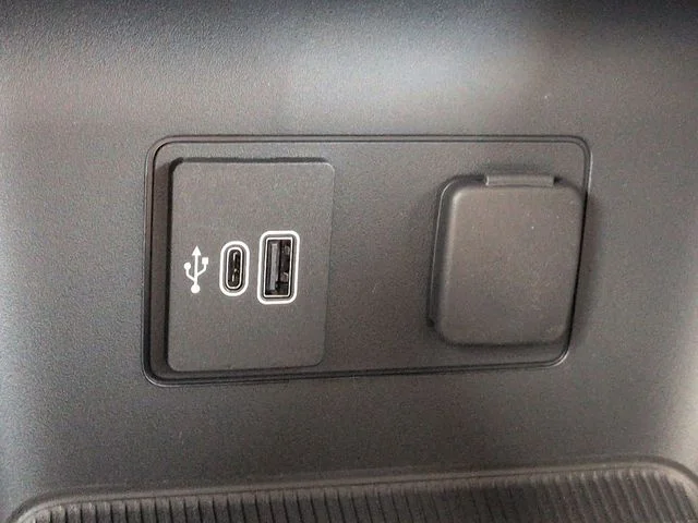 New 2026 Carbonized Gray Metallic Ford Active image 22