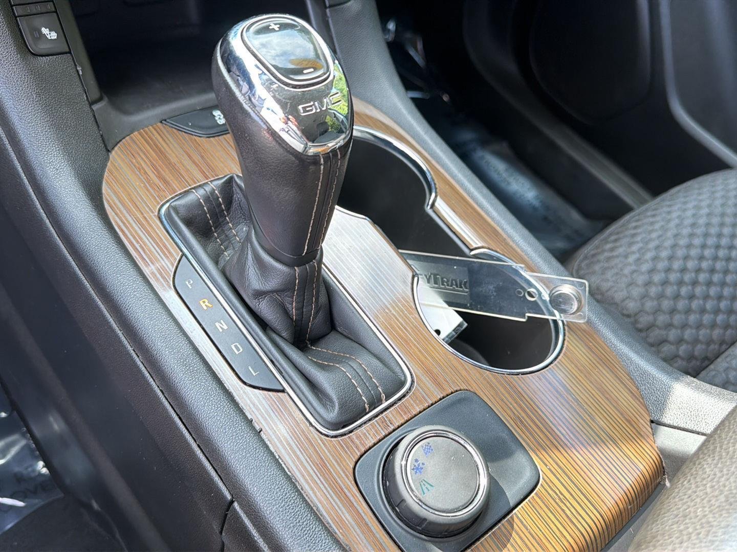 Used 2019 Quicksilver Metallic GMC SLE image 27