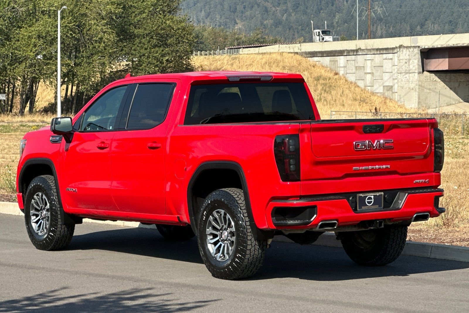 Used 2021 Red GMC AT4 image 5