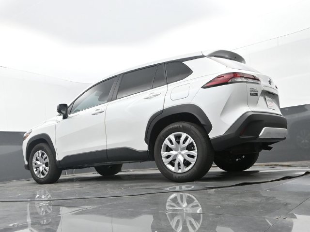 Used 2026 Wind Chill Pearl Toyota L image 10