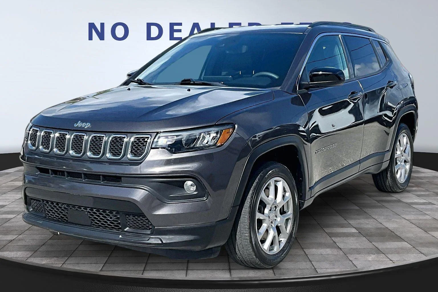 2023 Jeep Compass Latitude Lux 4X4's photo