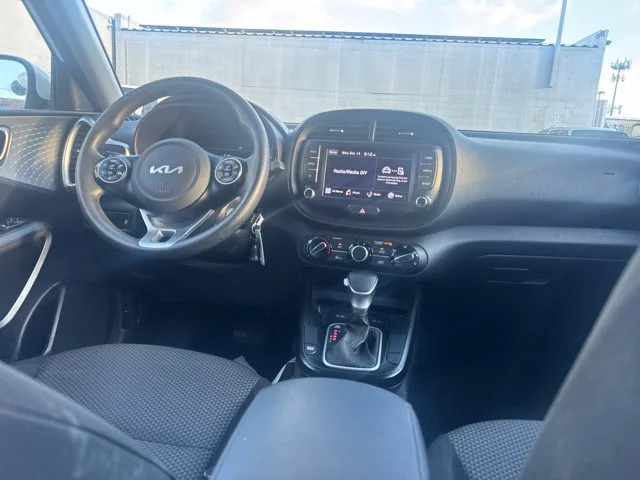 Used 2022 White Kia LX image 16