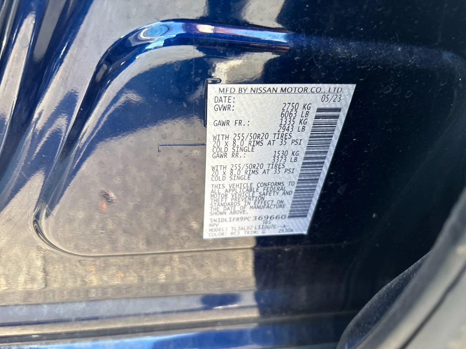 Certified Used 2023 Grand Blue INFINITI LUXE image 11