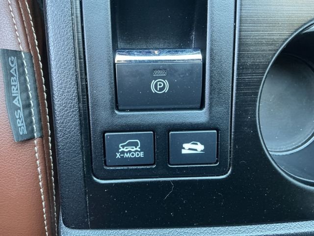Used 2018 White Subaru 2.5i image 25