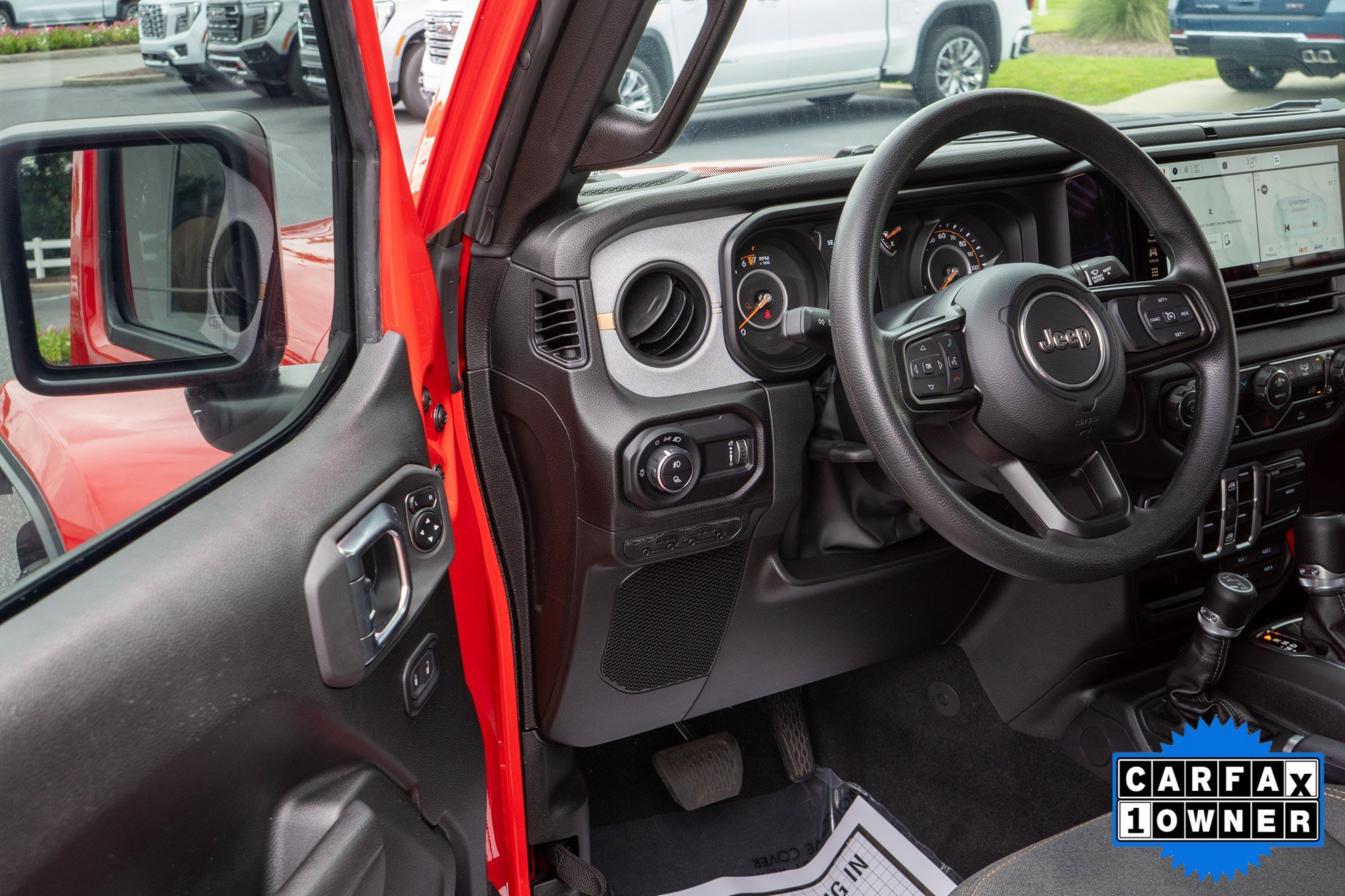 2025 Jeep Gladiator Nighthawk - Photo 12