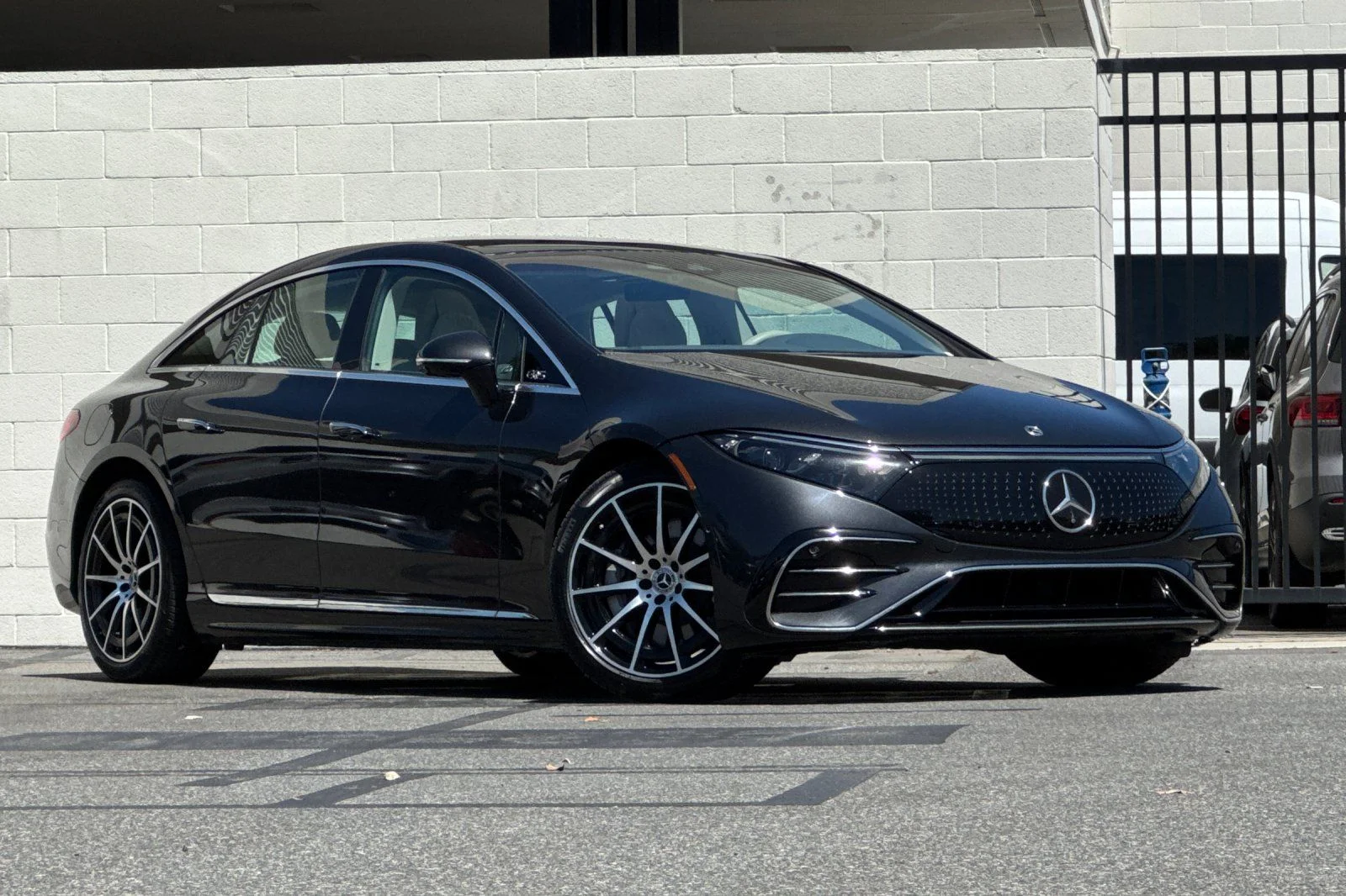 Certified Used 2022 Gray Mercedes-Benz 580 image 2