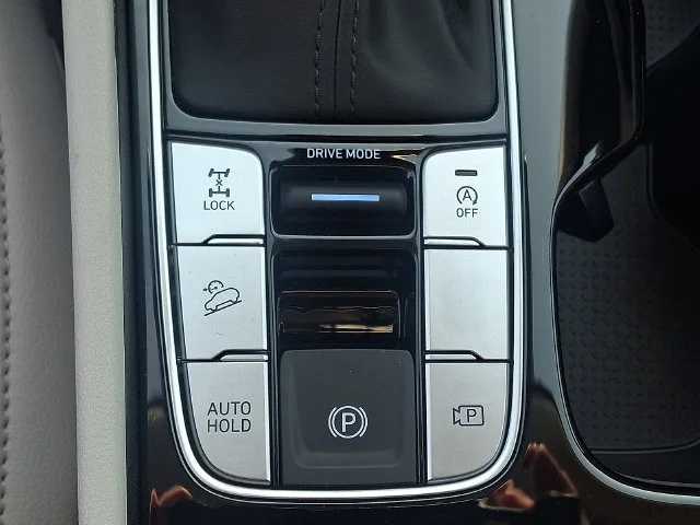New 2026 Blue Hyundai SEL Plus image 17