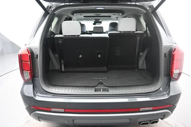 Used 2025 Steel Graphite Hyundai SEL Premium 8P image 24