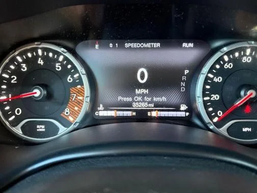 Used 2023 Gray Jeep Altitude image 20