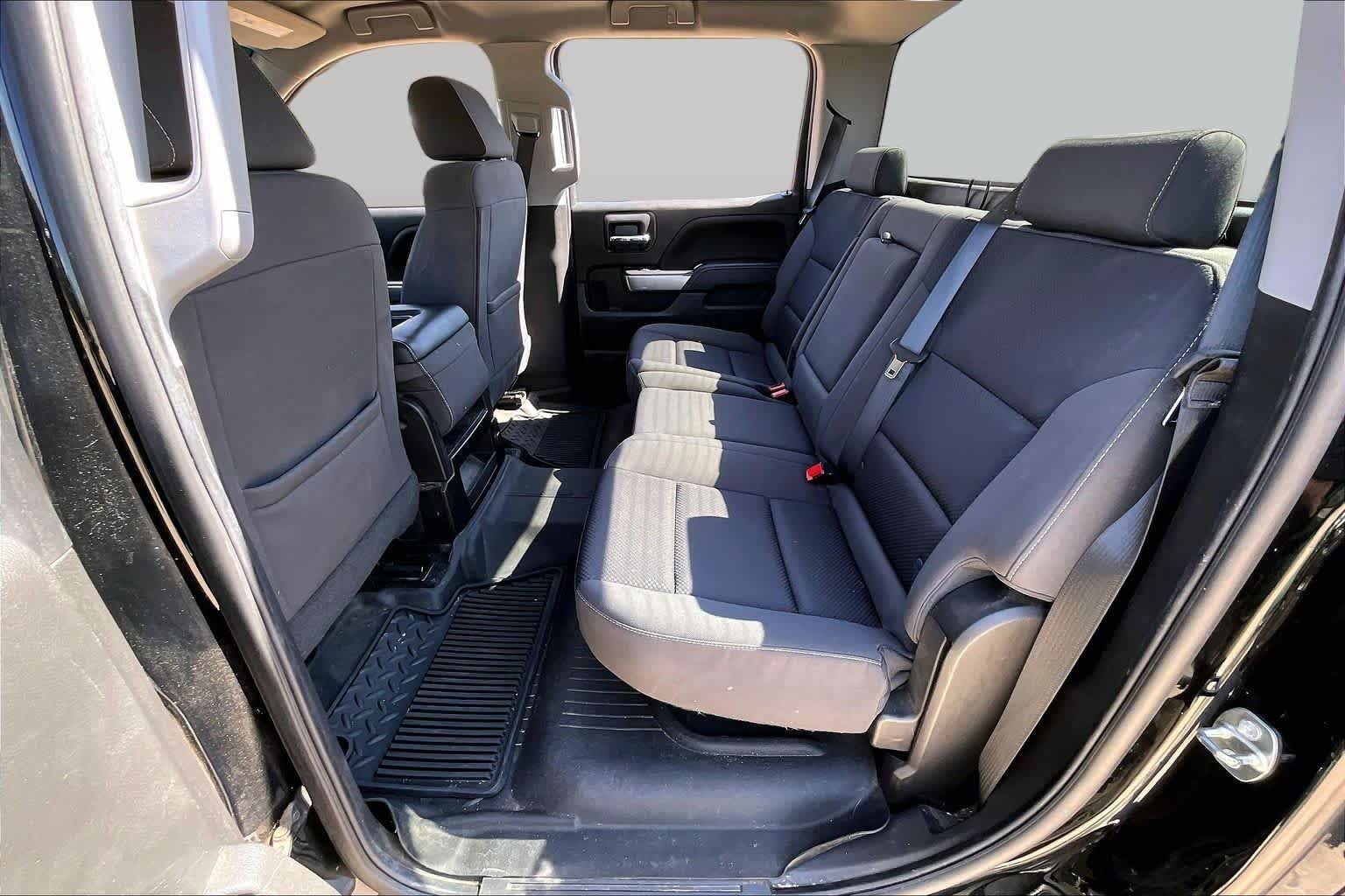 Used 2018 Black Chevrolet LT image 19