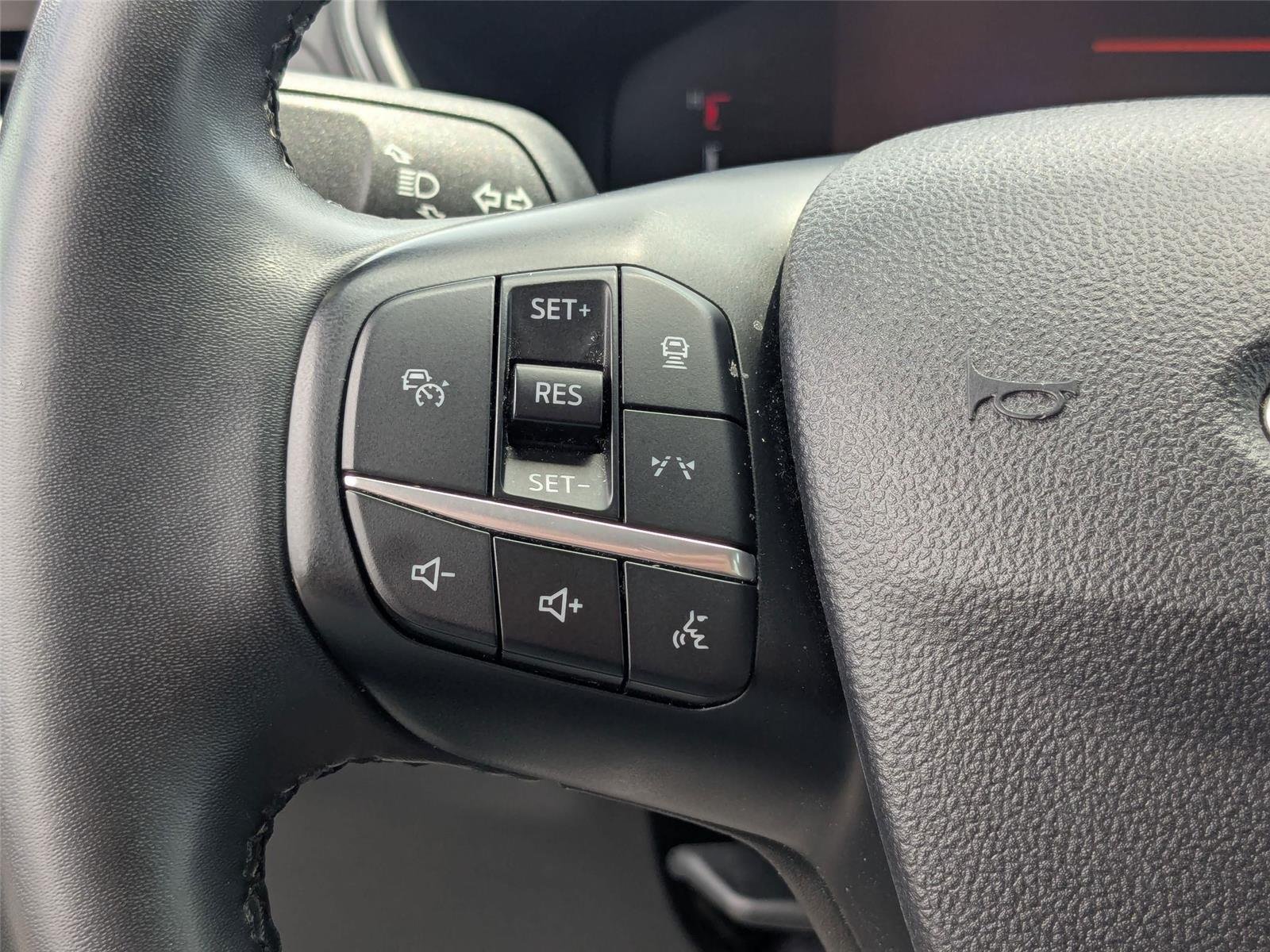 Used 2023 Iconic Silver Metallic Ford Active image 18