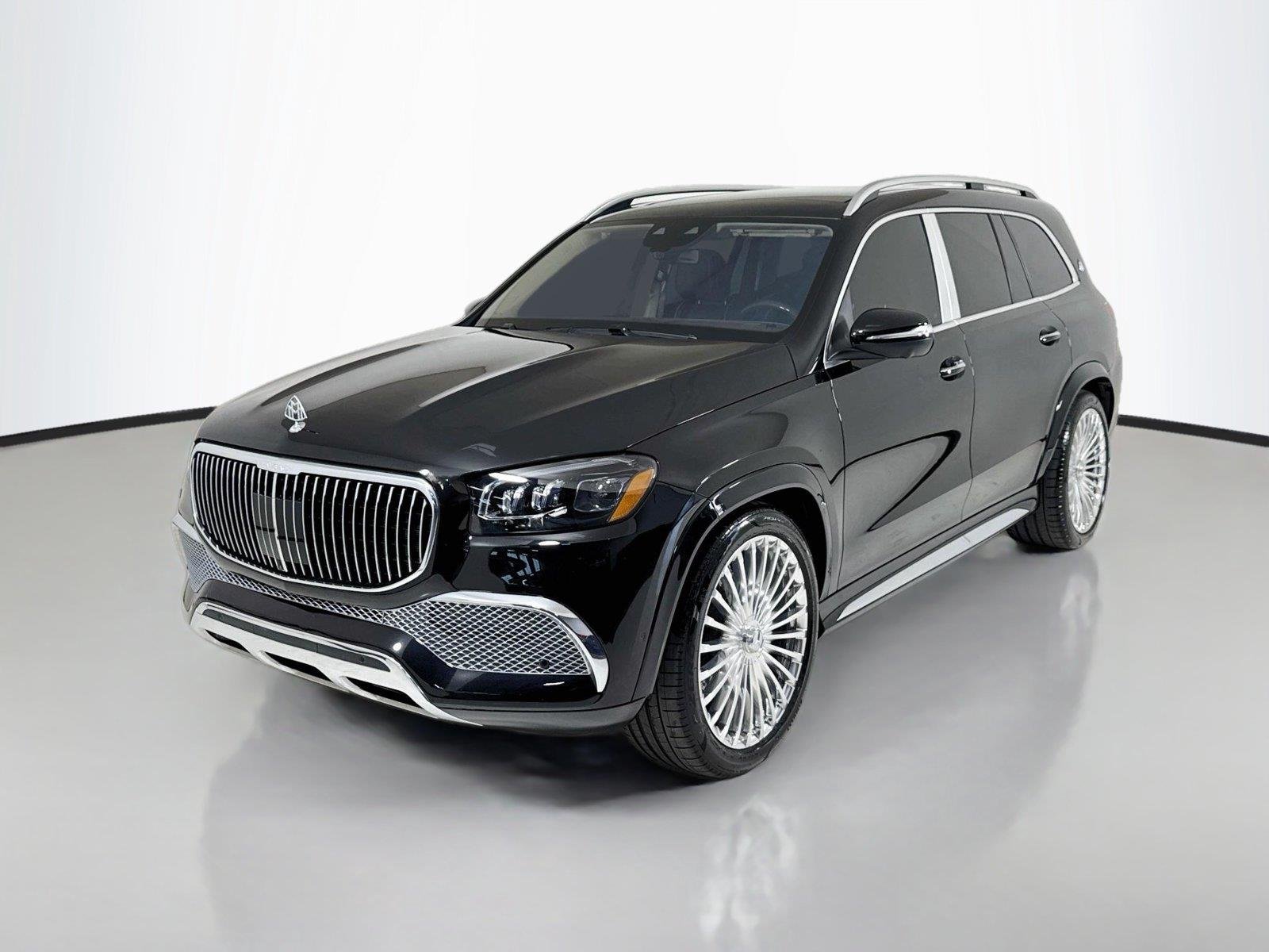 Used 2021 Obsidian Black Metallic Mercedes-Benz Maybach GLS 600 | One Owner | Executive Seating image 10