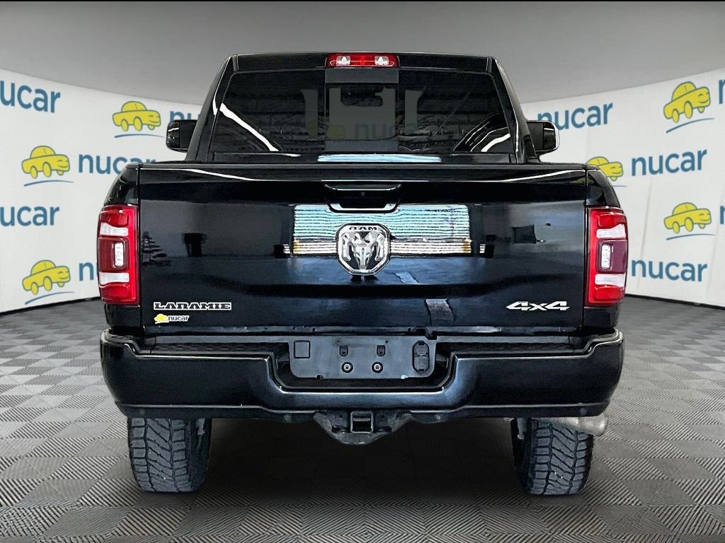 Used 2022 Diamond Black Crystal Pearlcoat Ram Laramie image 5