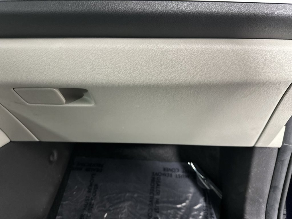 Used 2023 Blue Kia LX Seat Package image 18