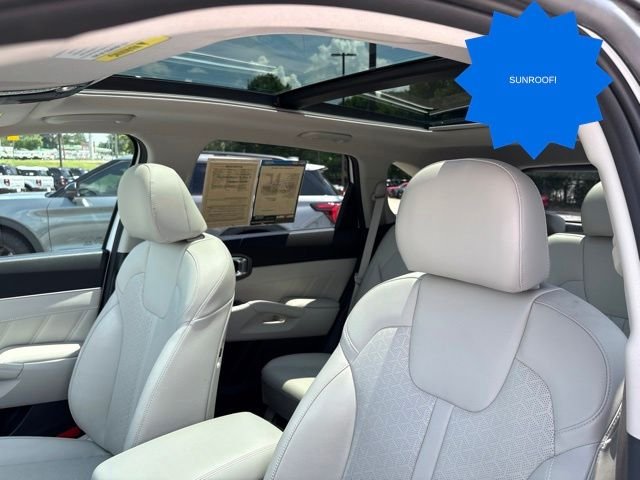 Used 2022 White Kia SX image 34