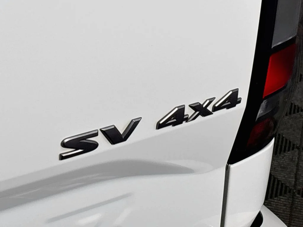 Used 2022 White Nissan SV image 23