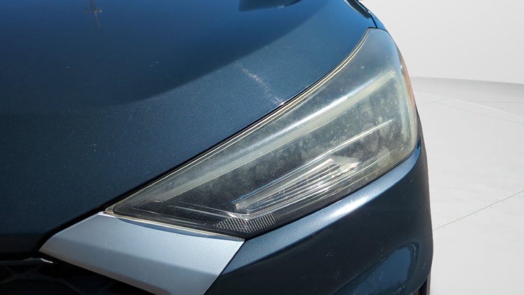 Used 2019 Blue Hyundai Sport image 24