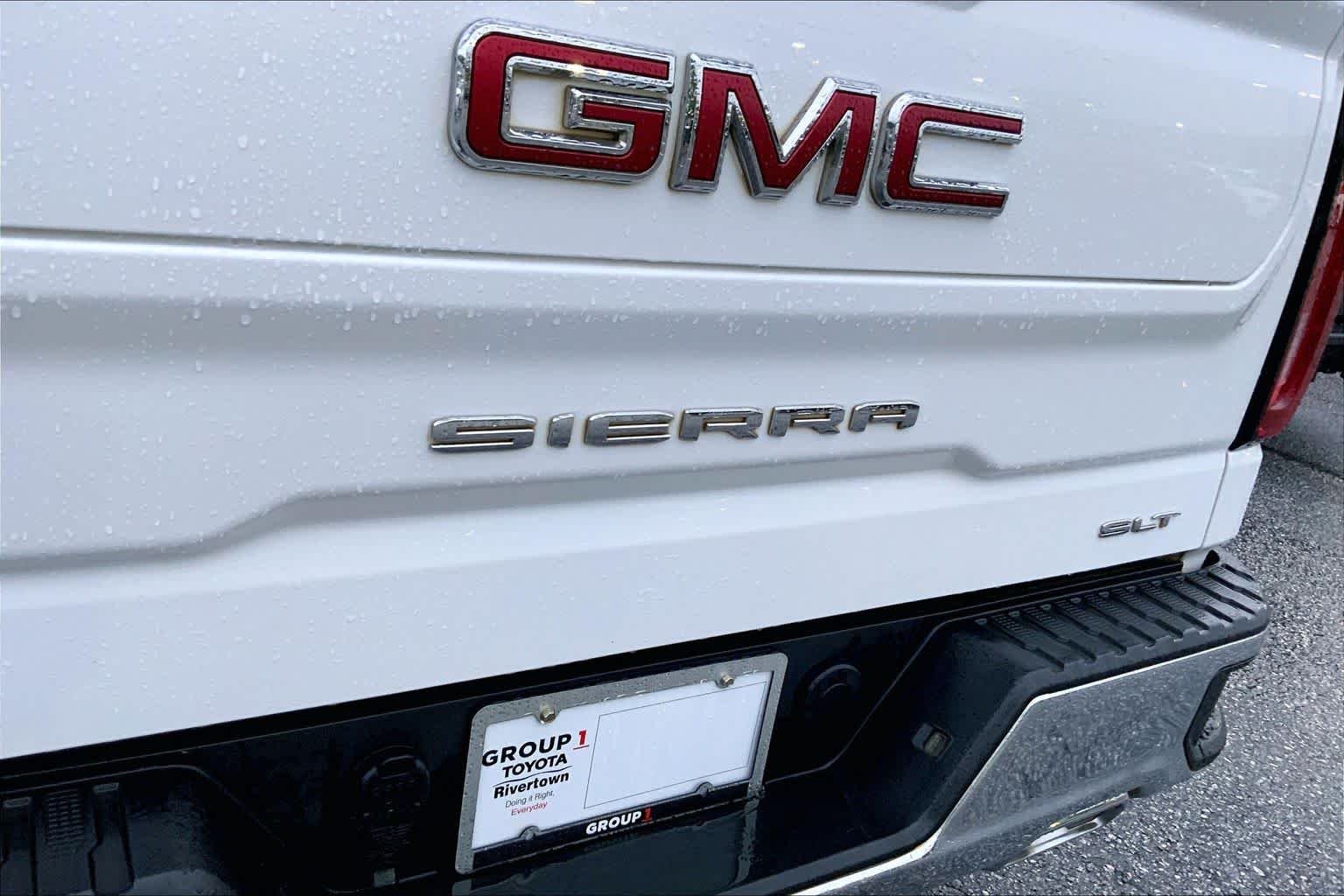 Used 2021 Summit White GMC SLT image 30