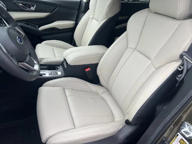 New 2026 AUTUMN GREEN METALLIC Subaru Limited 7-Passenger image 31