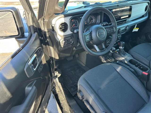 New 2026 Black Clear-Coat Exterior Paint Jeep Sport S image 28