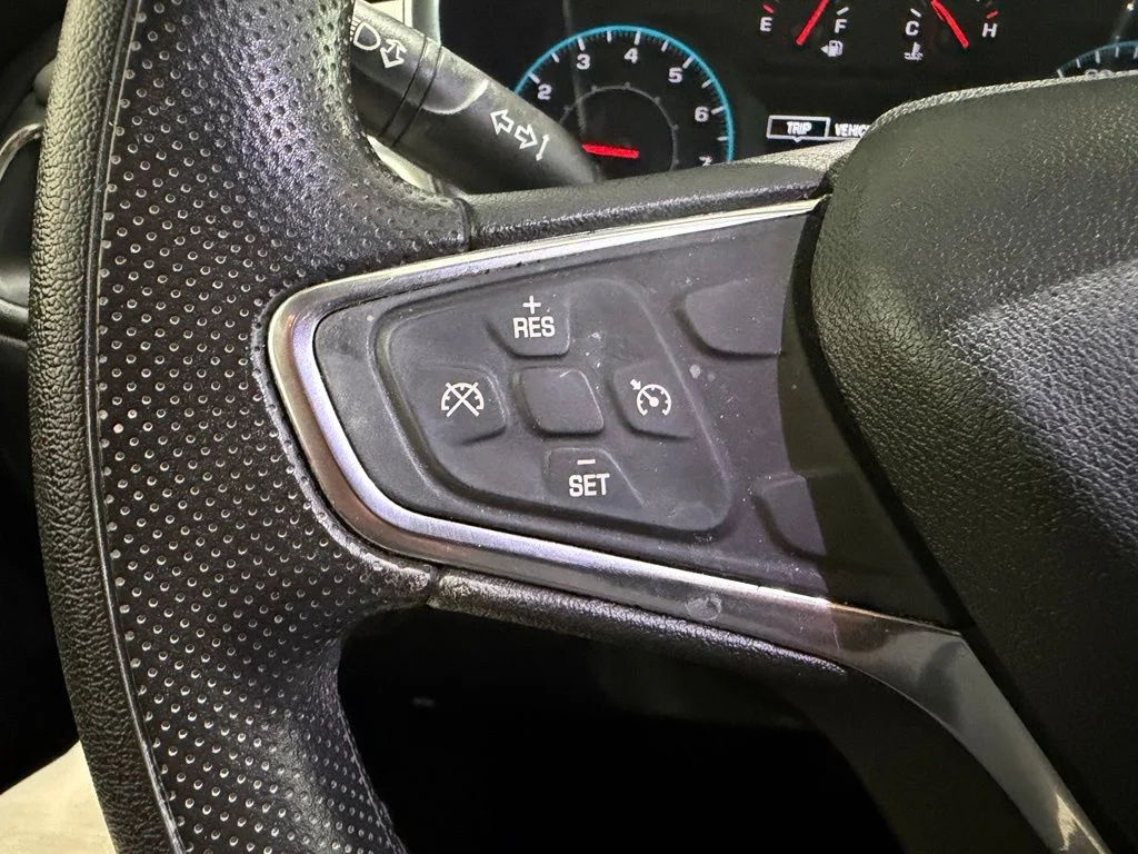 Used 2019 Silver Chevrolet LS image 17