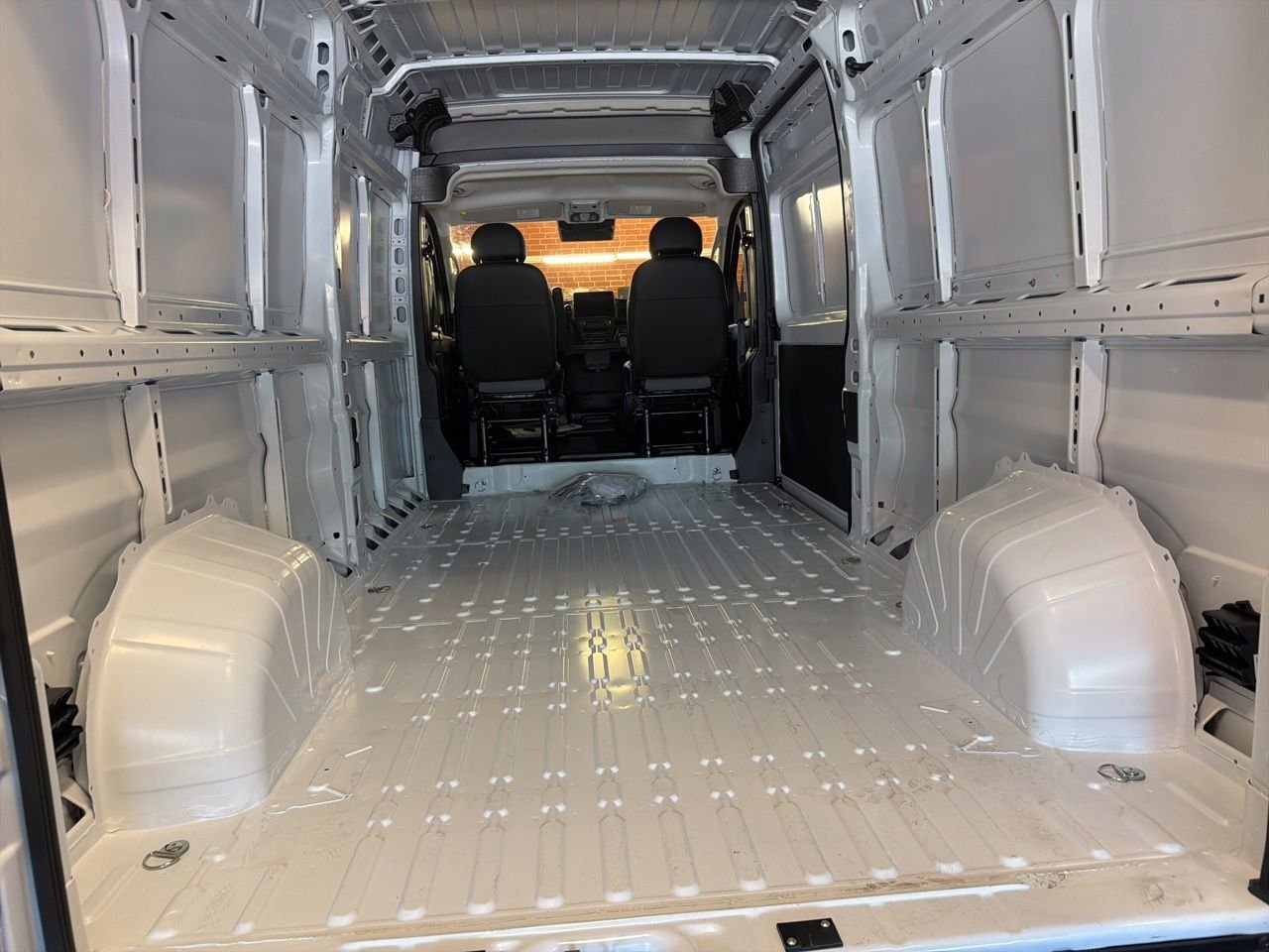 New 2026 Bright White Clear-Coat Exterior Paint RAM High Roof image 13