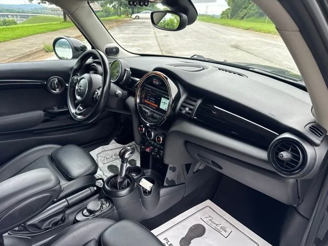 Used 2019 Black MINI Classic image 12