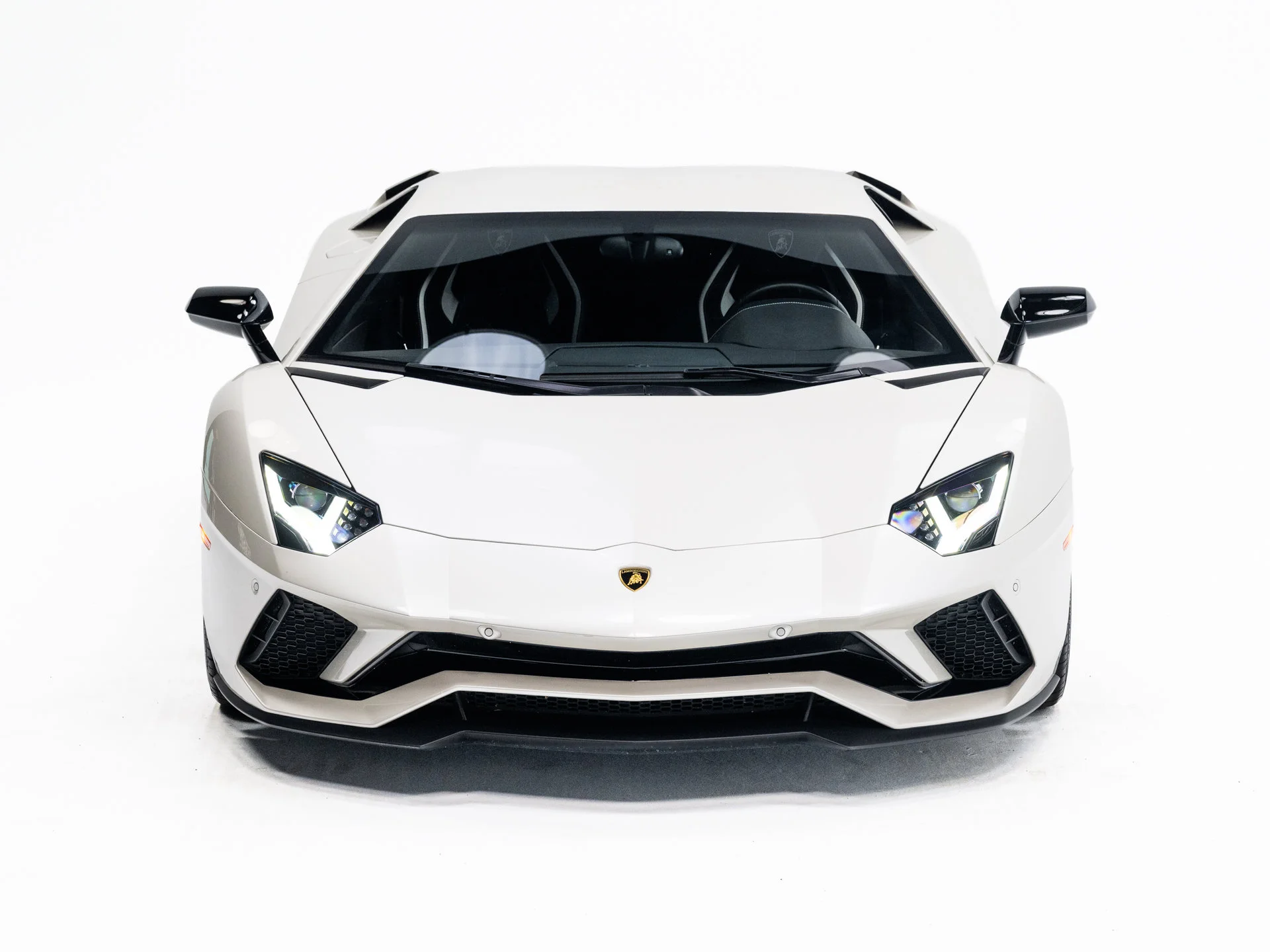 Used 2018 Bianco Isis Lamborghini  image 9