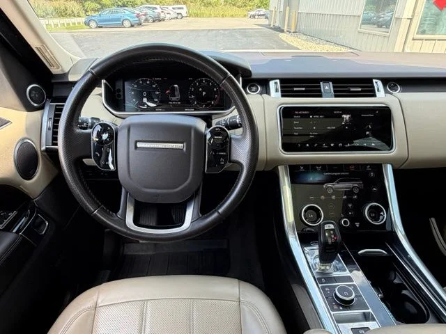 Used 2020 White Land Rover HSE image 15