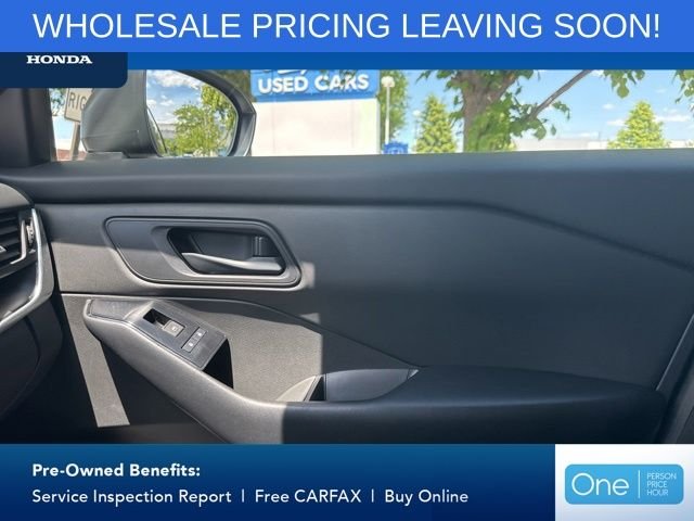 Used 2024 Glacier White Nissan S image 30
