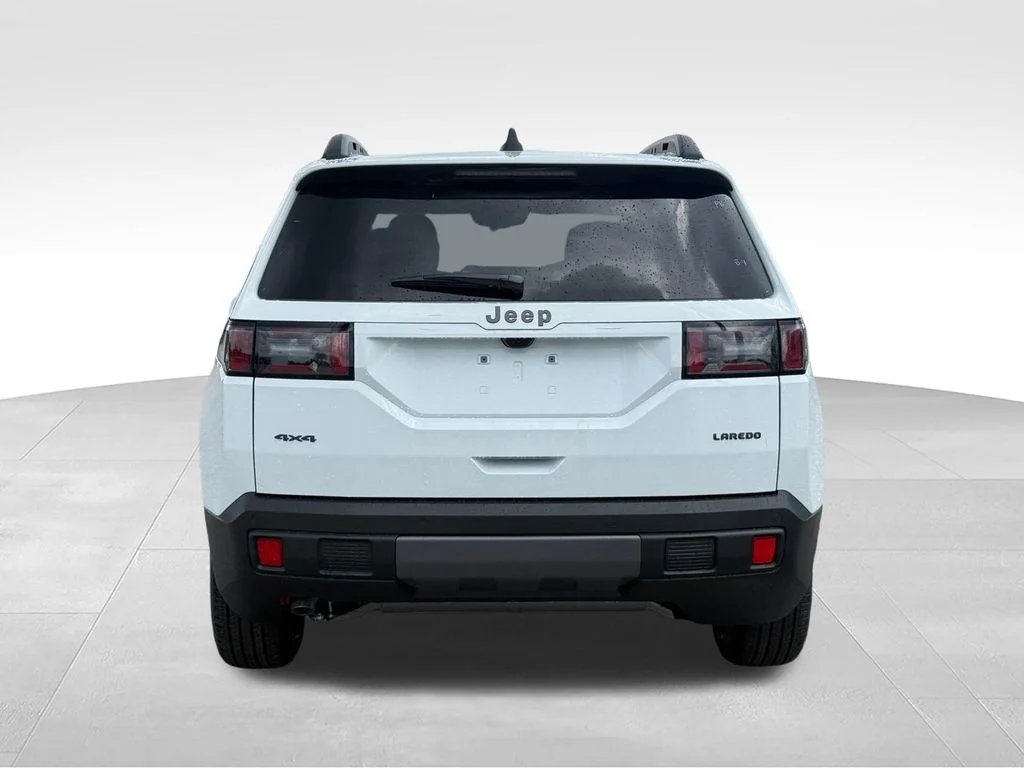 New 2026 Bright White Clear-Coat Exterior Paint Jeep Laredo image 26