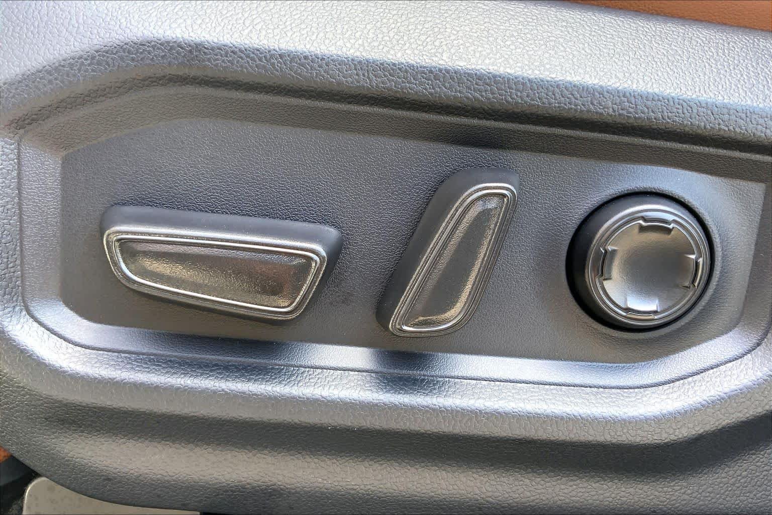 Used 2026 Wind Chill Pearl Toyota 1794 Edition Hybrid image 34