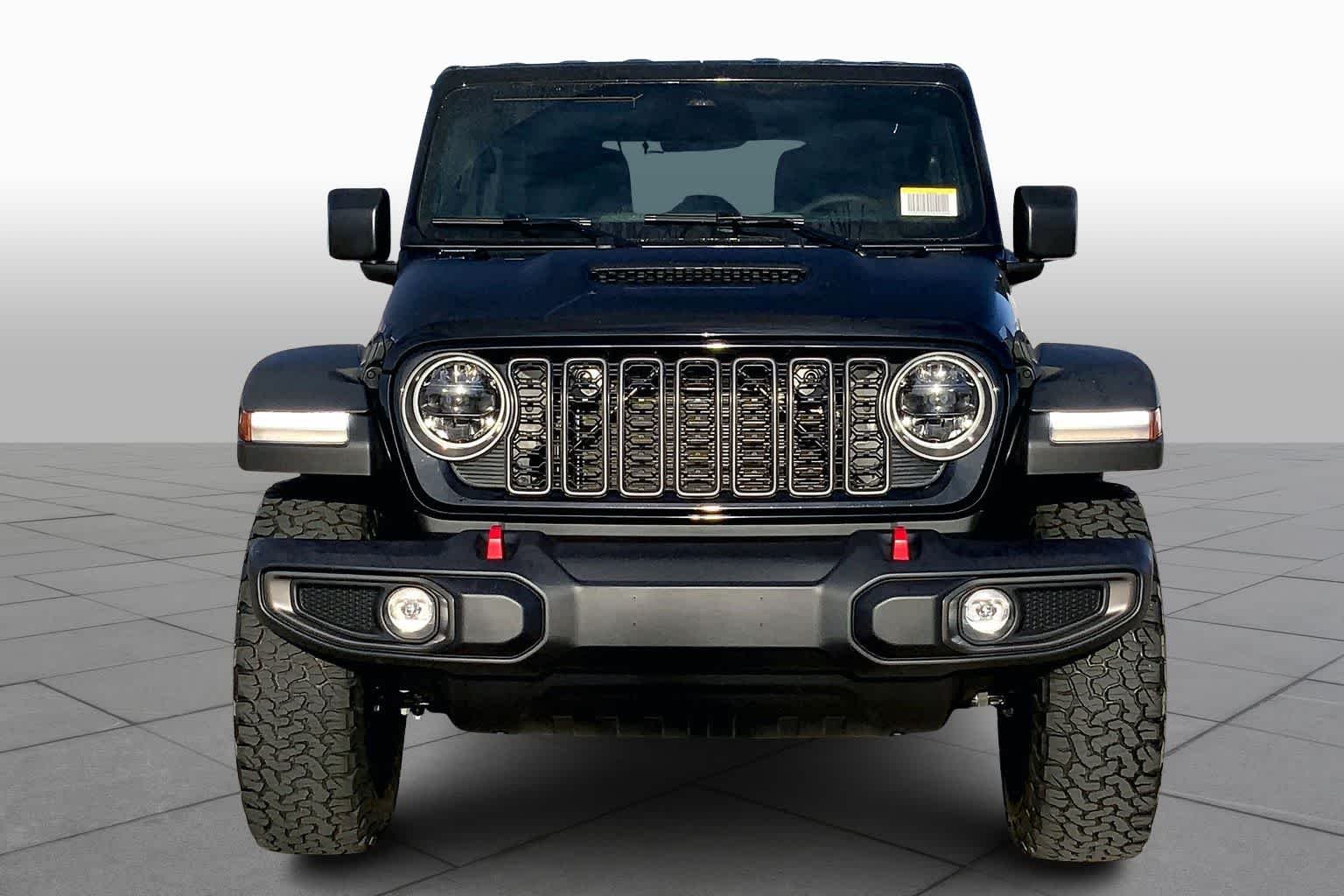 New 2026 Black Clear-Coat Exterior Paint Jeep Rubicon image 3