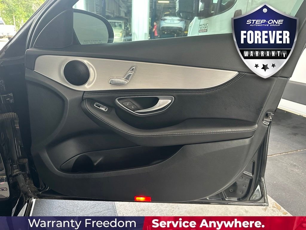Used 2015  Mercedes-Benz C 300 image 33