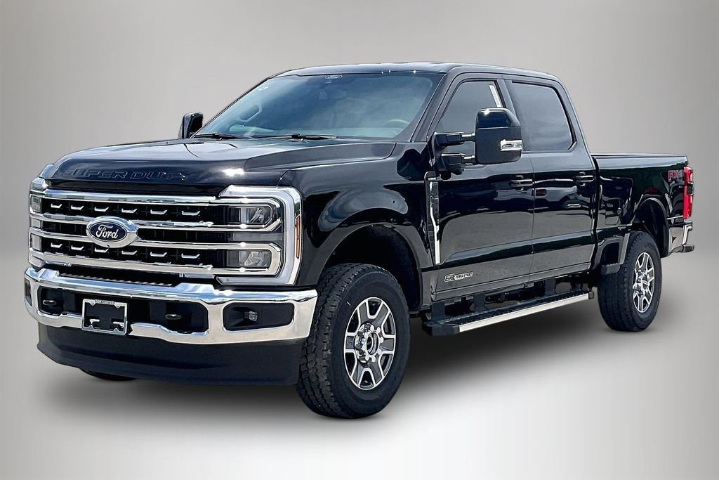 New 2026 Ford Super Duty F-250 Lariat 4D Crew Cab