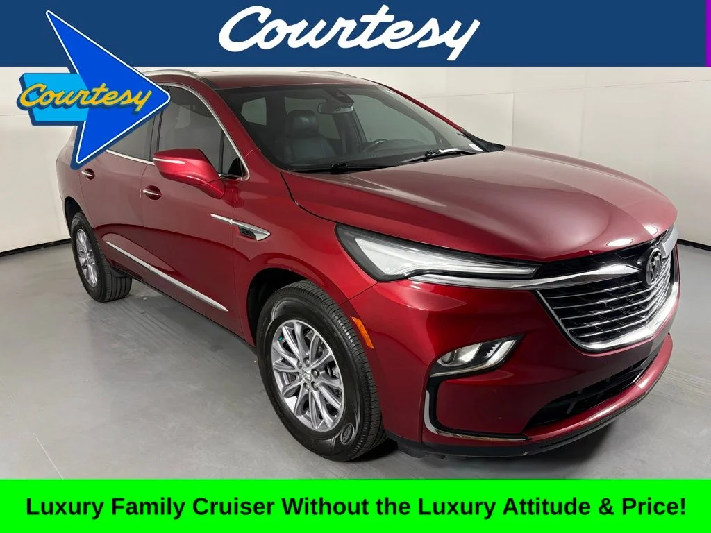 2024 Buick Enclave Essence's photo