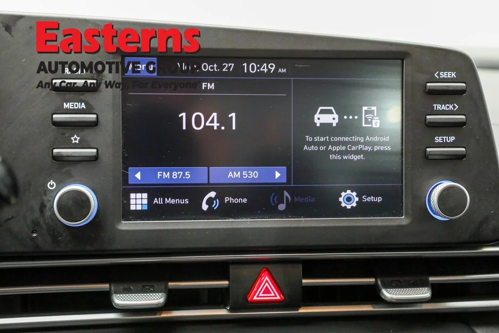 Used 2023 Blue Hyundai SE image 19