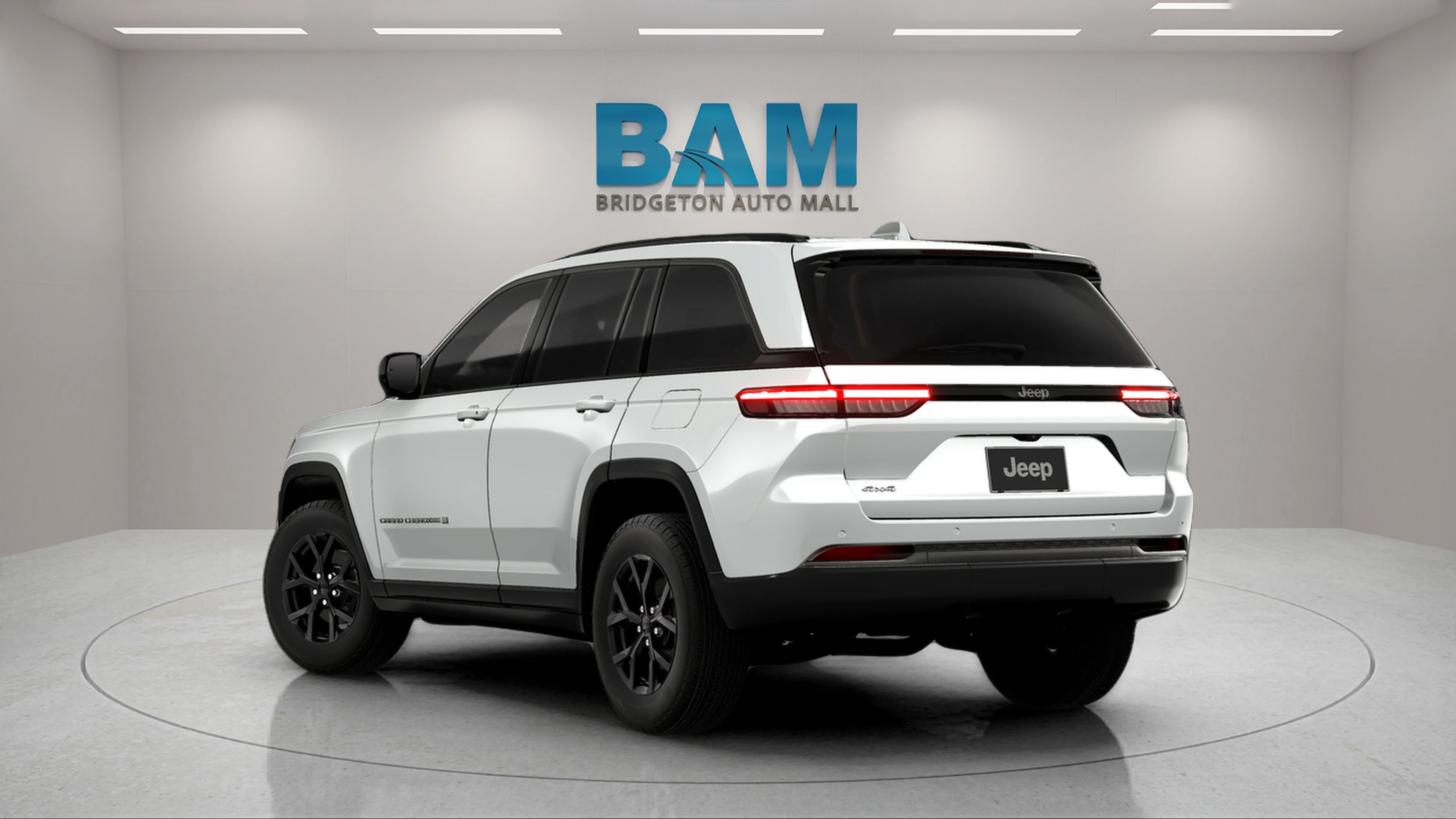 New 2026 Silver Zynith Jeep Laredo Altitude image 10