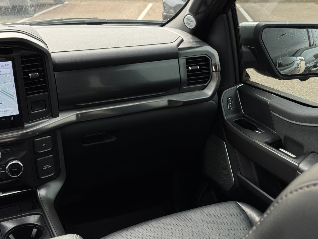 Used 2024 Carbonized Gray Metallic Ford Lariat image 19