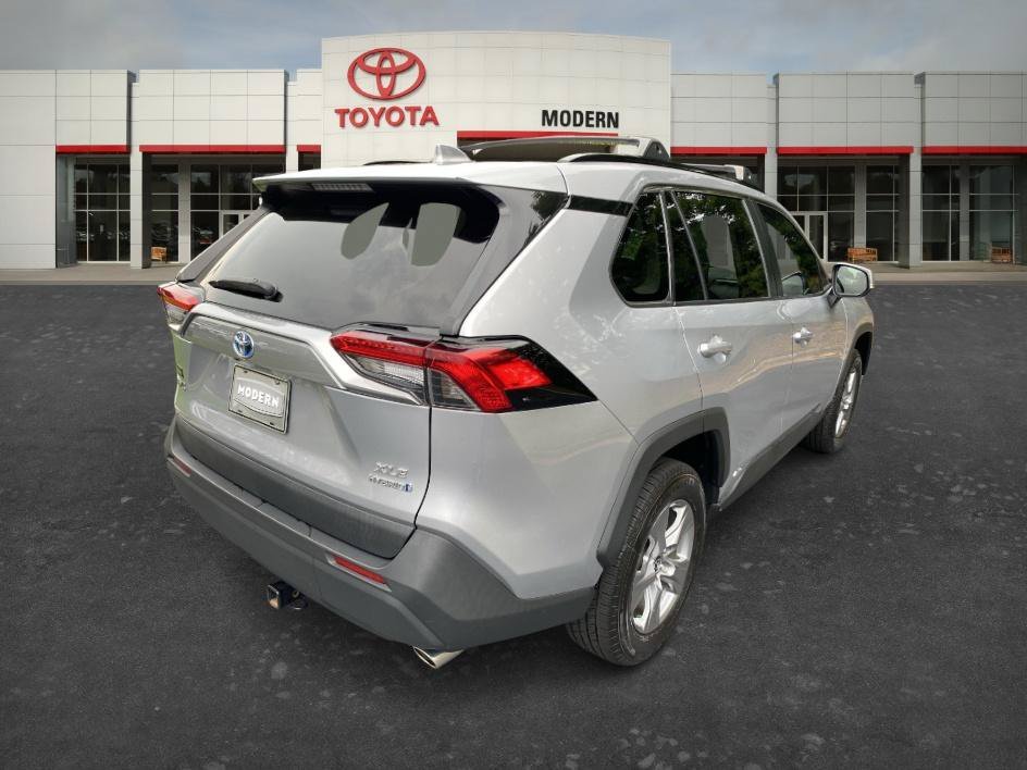 Used 2022 Silver Sky Metallic Toyota Hybrid XLE image 5