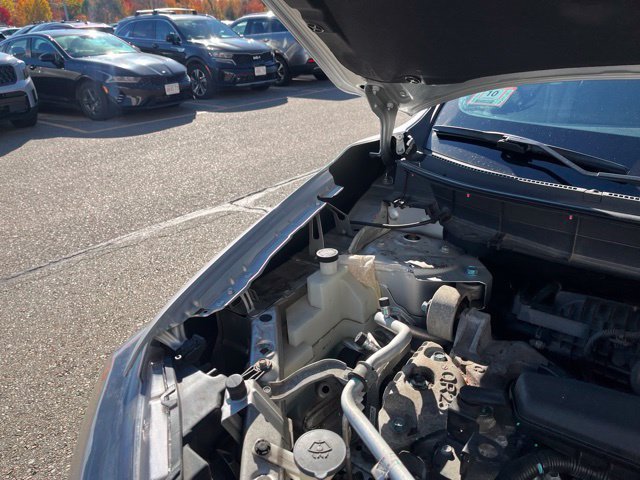 Used 2017 Brilliant Silver Nissan S image 21