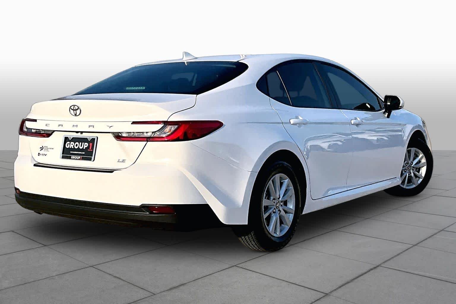 Used 2026 Ice Cap Toyota LE image 13