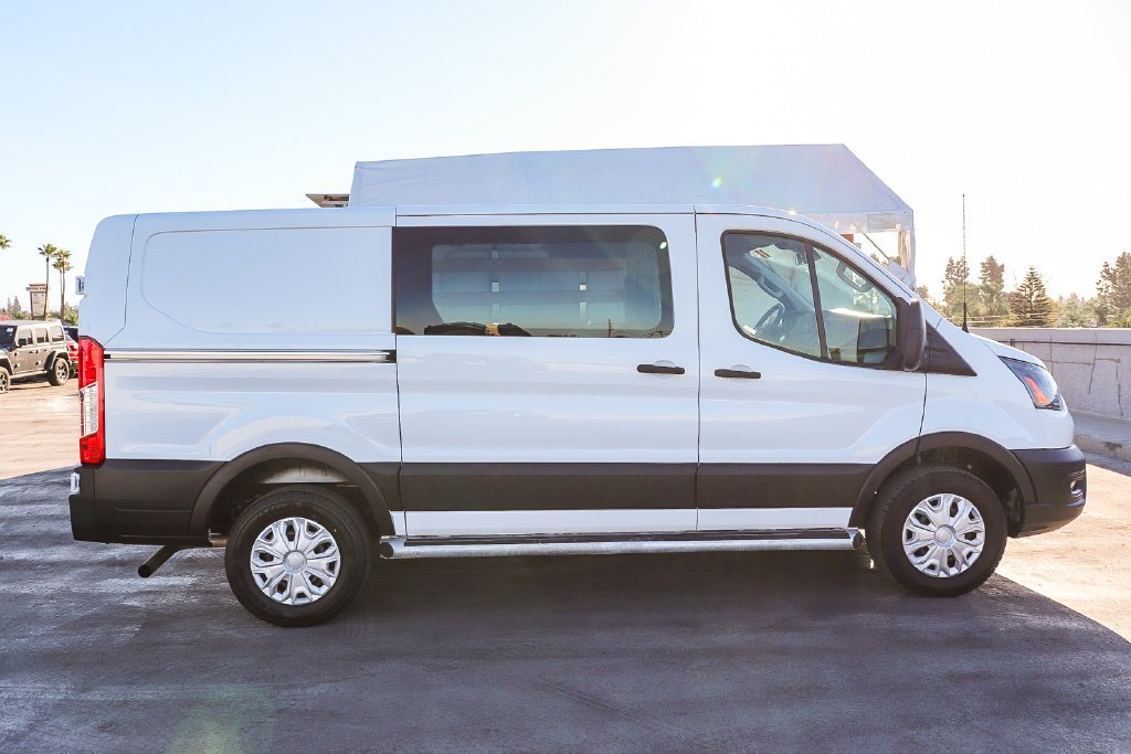 Used 2025 Oxford White Ford Base image 13
