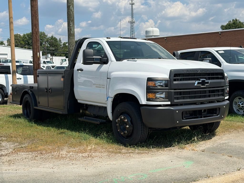 2024 Chevrolet Silverado 4500 Medium Duty Chassis Cab