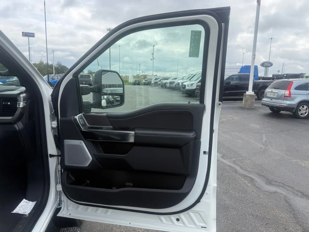 New 2026 Star White Metallic Tri-Coat Ford F-250® Platinum® image 67